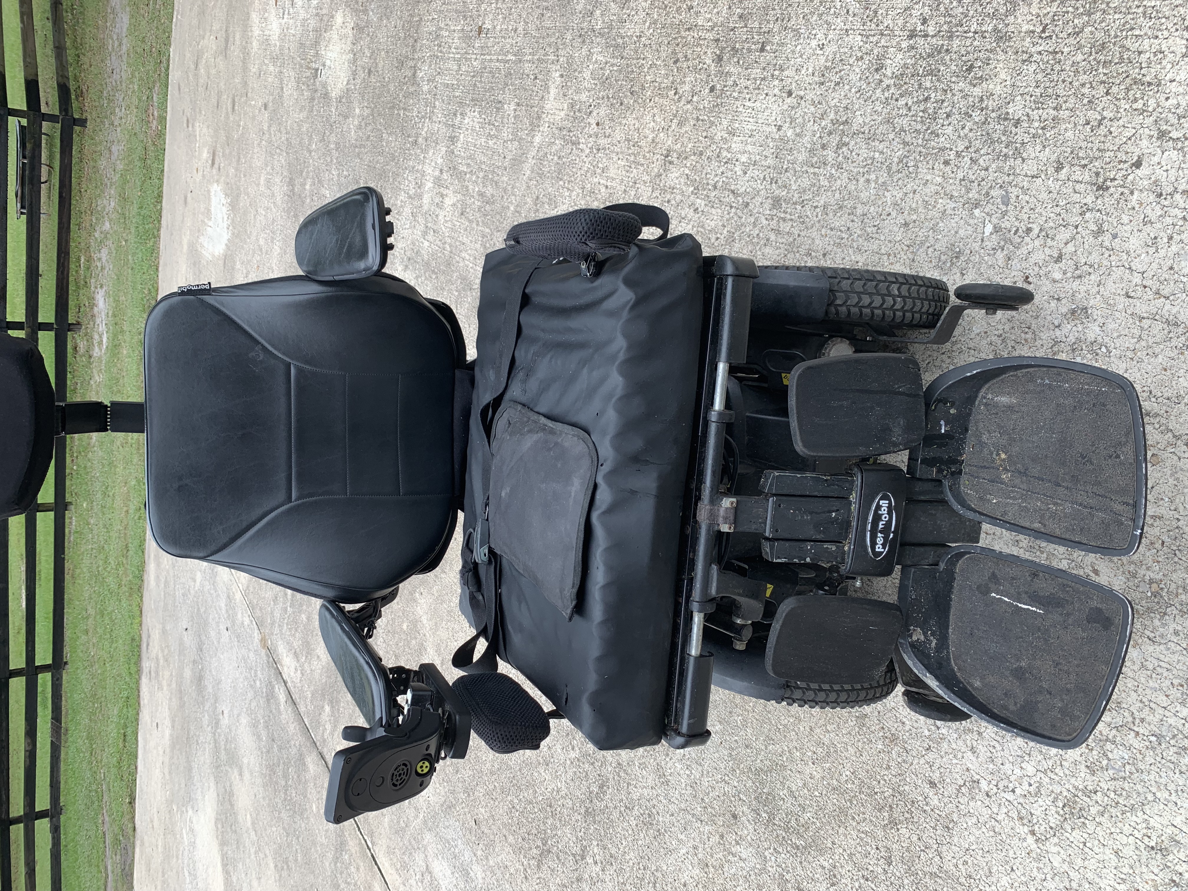 PERMOBIL F3 CORPUS. POWER WHEEL CHAIR WITH ,LIFT, TILT AND RECLINE
