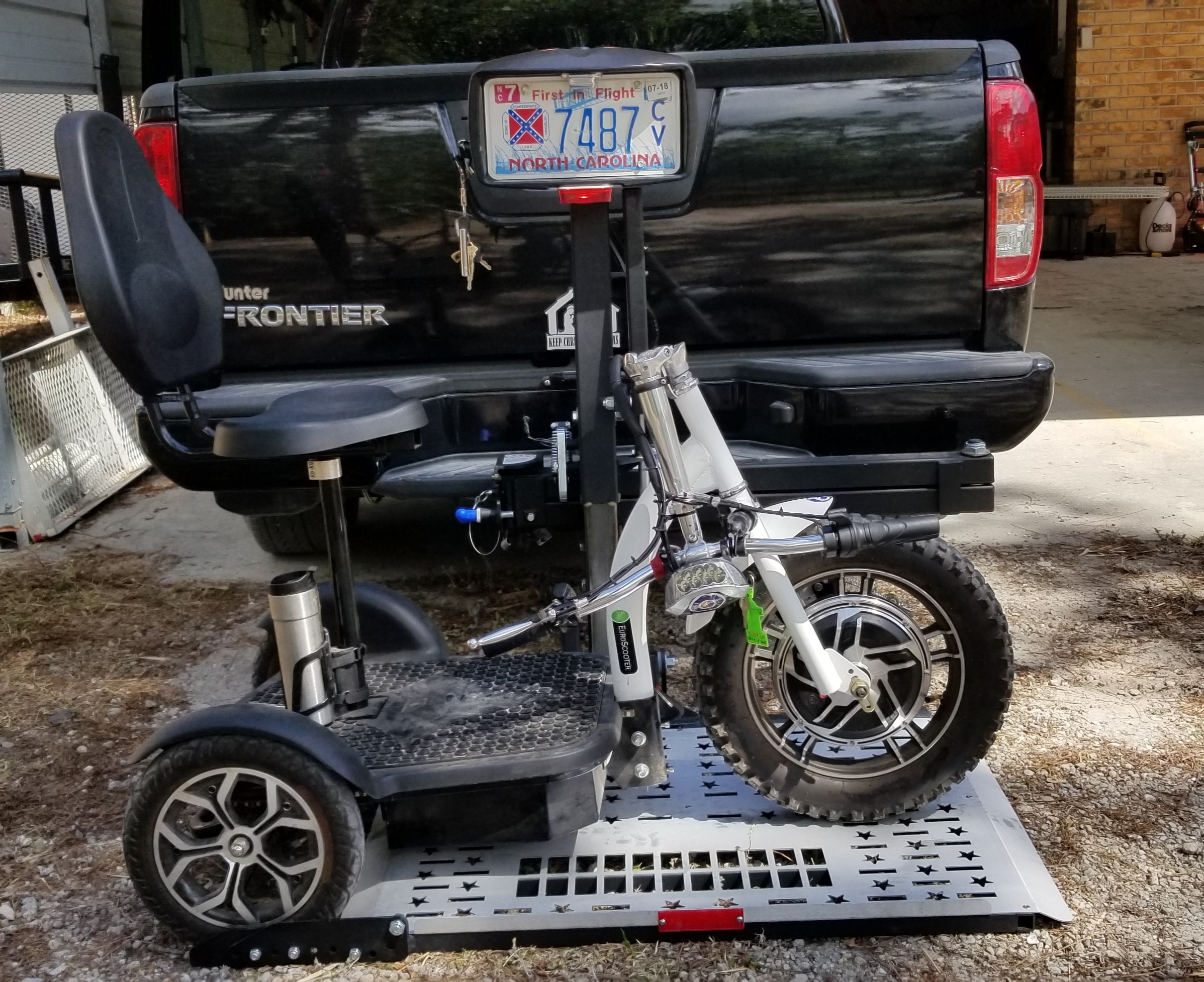 Selling Euro Scooter With Fully Automatic Scooter Lift 2,000.00 Buy