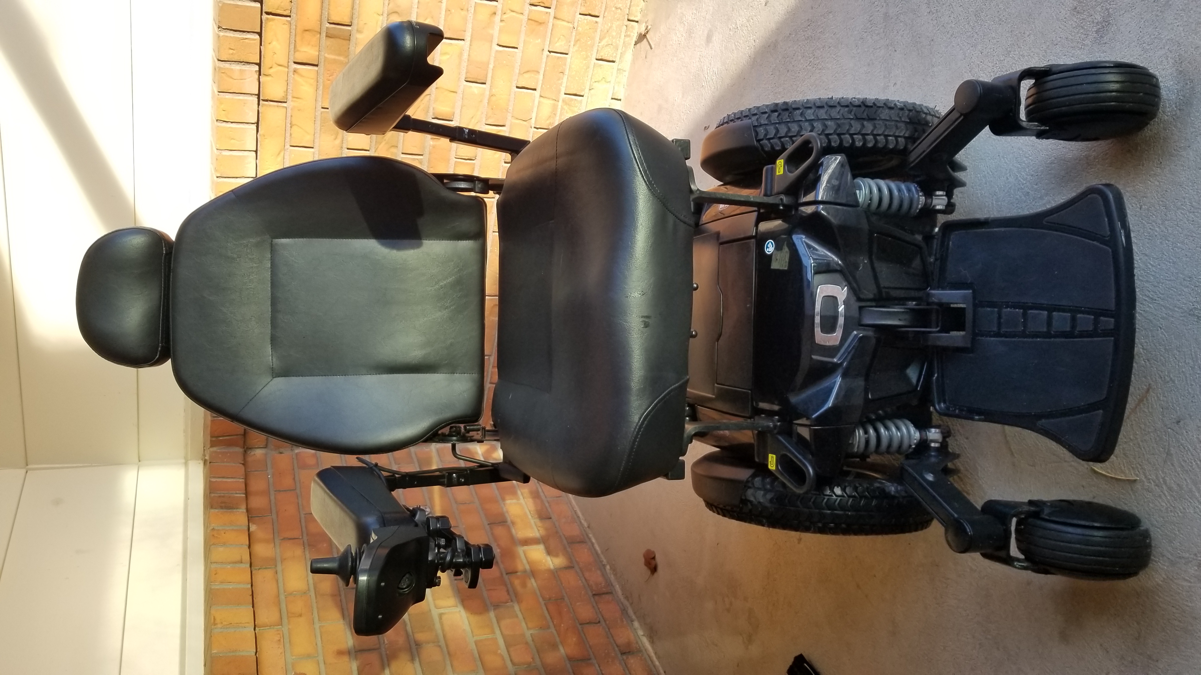 Quantum Q6 Edge Power Chair 2.0 Buy & Sell Used Electric