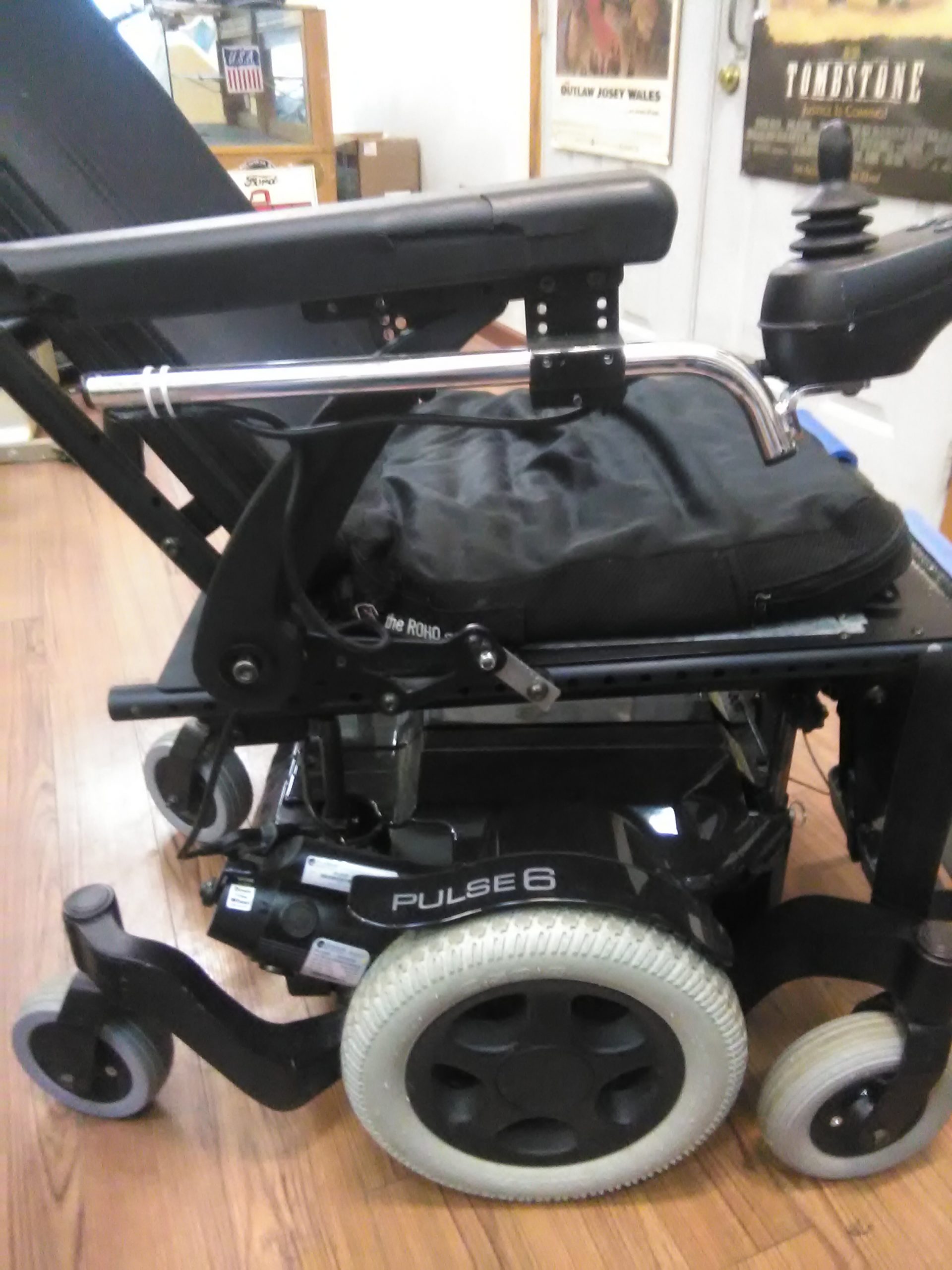 Quickie Pulse 6 Buy & Sell Used Electric Wheelchairs, Mobility