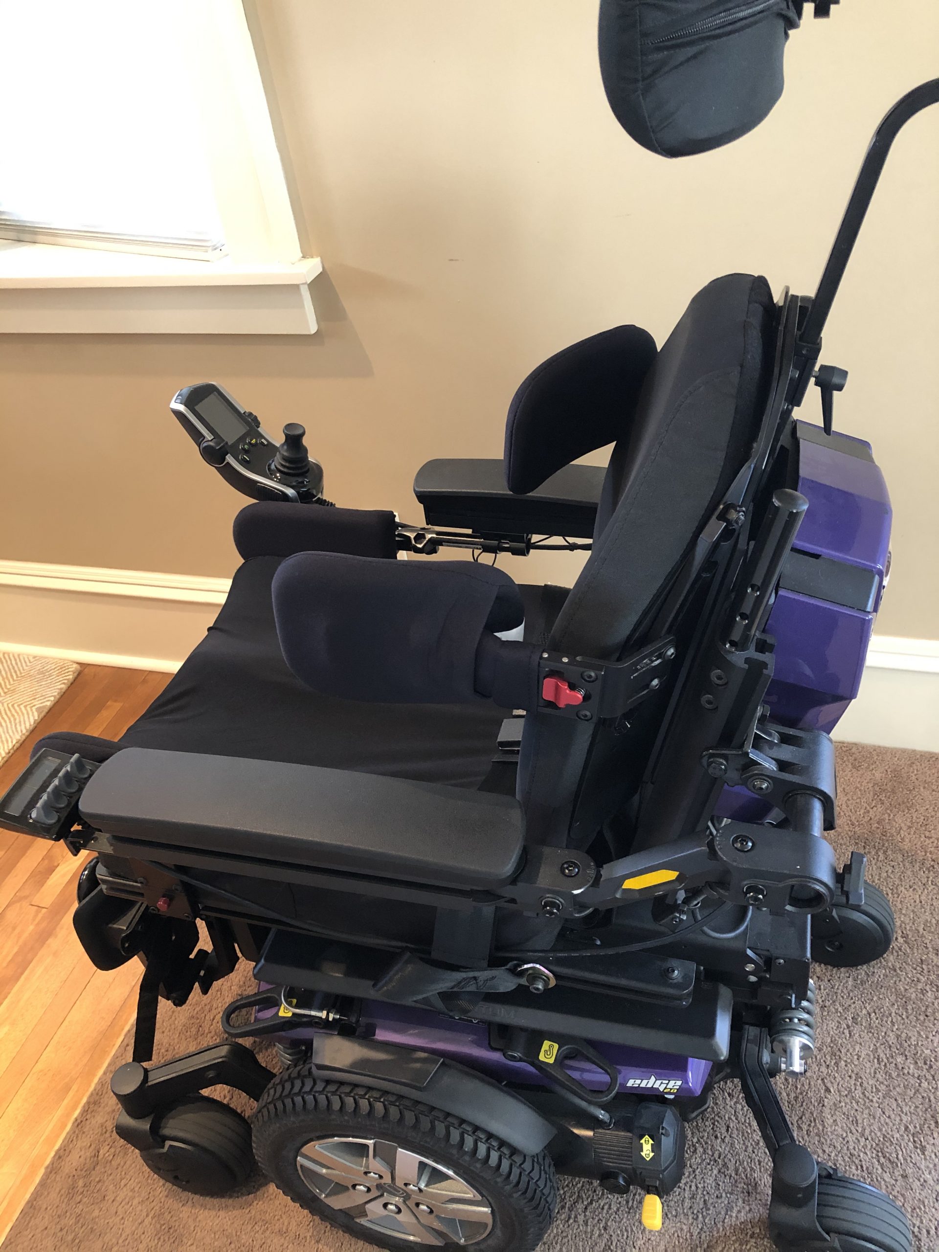 Quantum Q6 Edge 2.0 Buy & Sell Used Electric Wheelchairs, Mobility