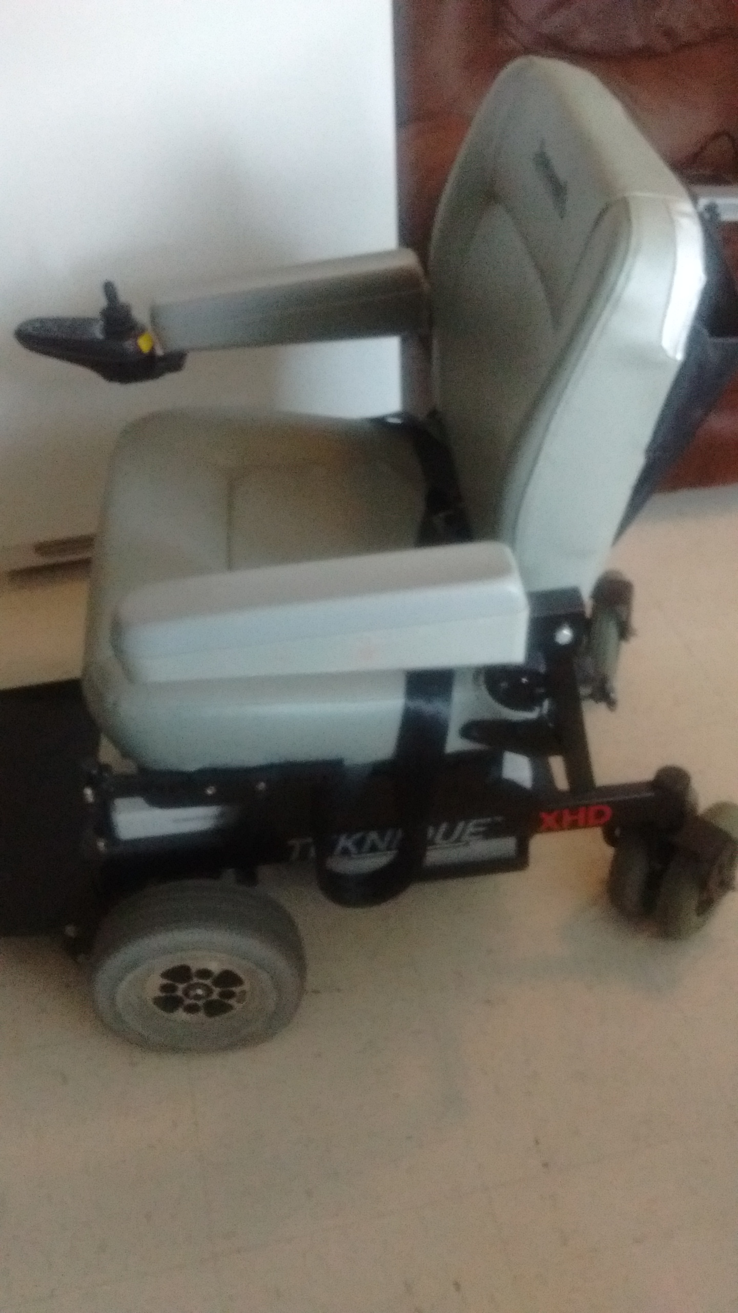Hoveround Teknique XHD Powerchair