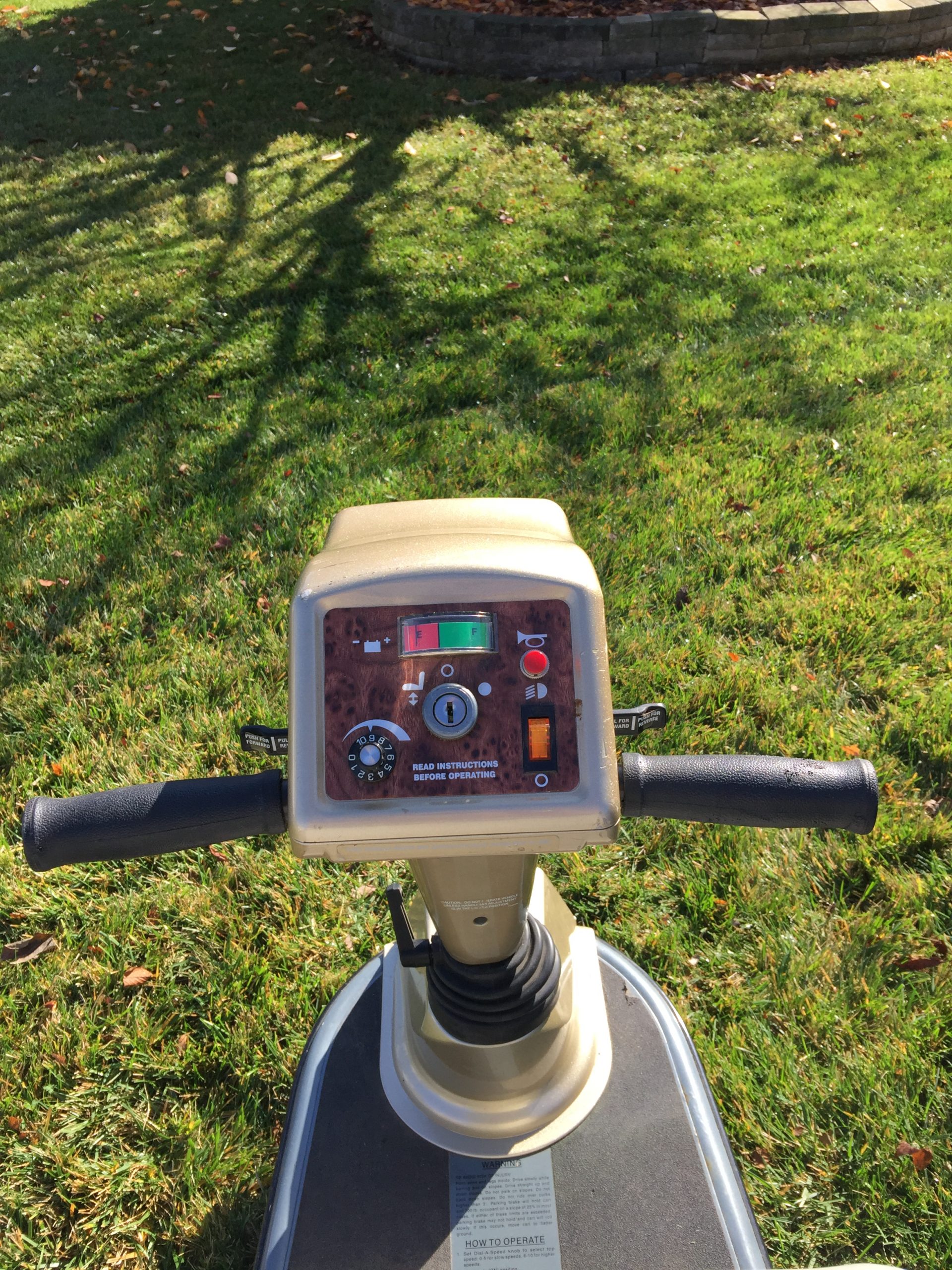 3 Wheel Rascal 245 Scooter Heavy Duty 500 Pounds New Batteries Minimal