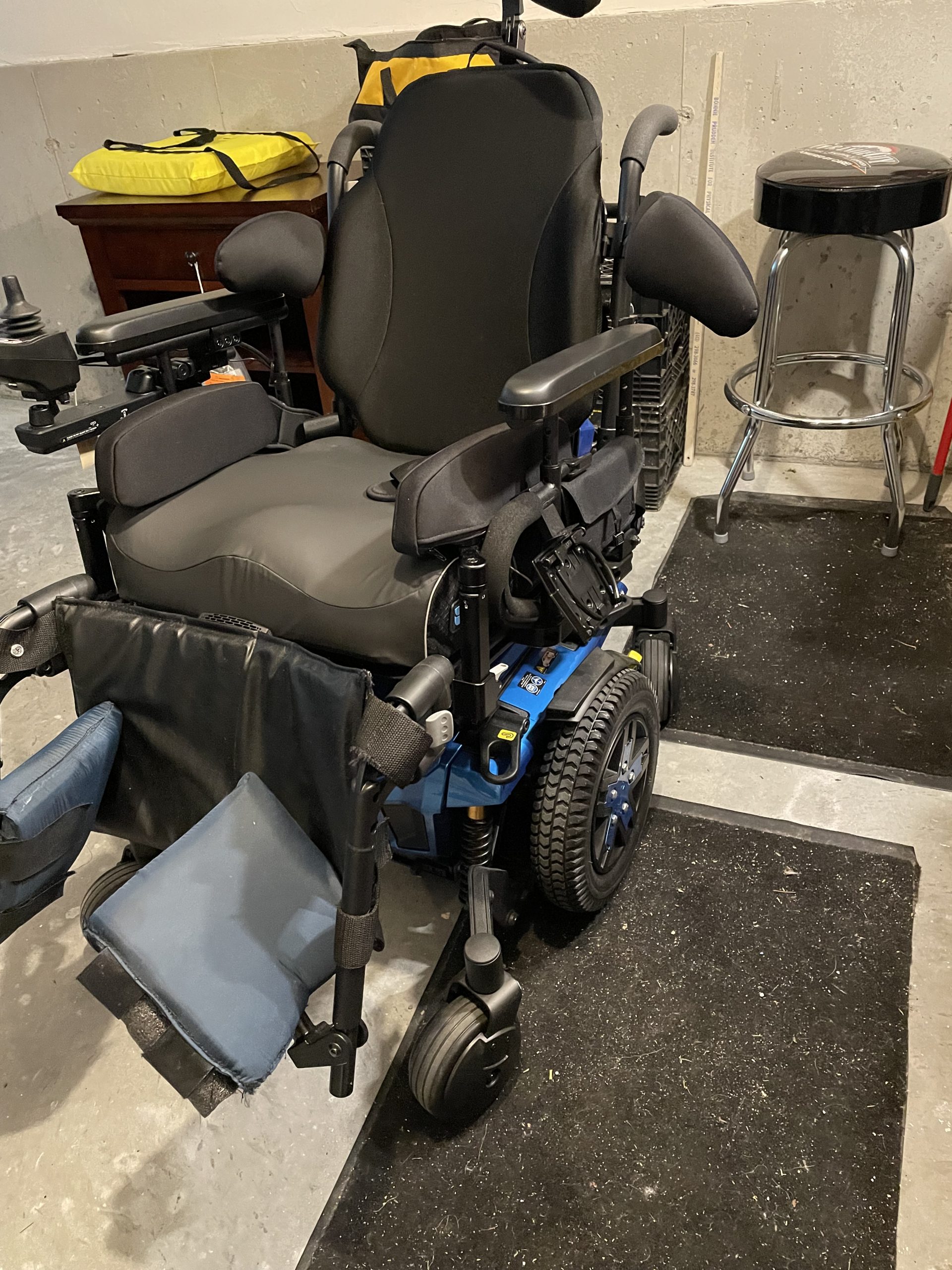 Quantum Edge 2.0 Chair 2022 Model New Never Used Buy & Sell Used