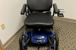 *BRAND NEW* NEVER USED* 2020 JAZZY SELECT 6 by Pride Mobility Chair / Scooter