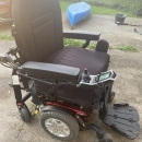 Heavy duty quantum edge power wheelchair