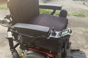 Heavy duty quantum edge power wheelchair