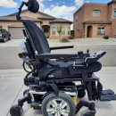 Quantum iLevel power chair w/power hoyer lift