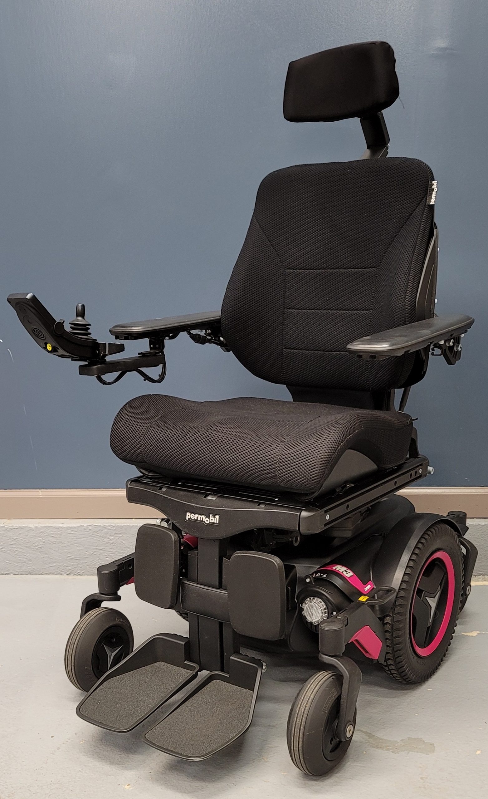 PERMOBIL M3 POWER CHAIR CORPUS 3G SEATING POWER TILT, RECLINE, & LEGS