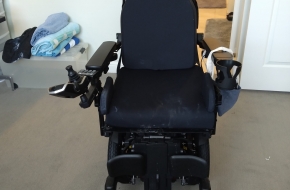 Quantum Q6-edge 3 wheelchair