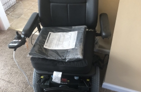Brand New Power Chair w/lift