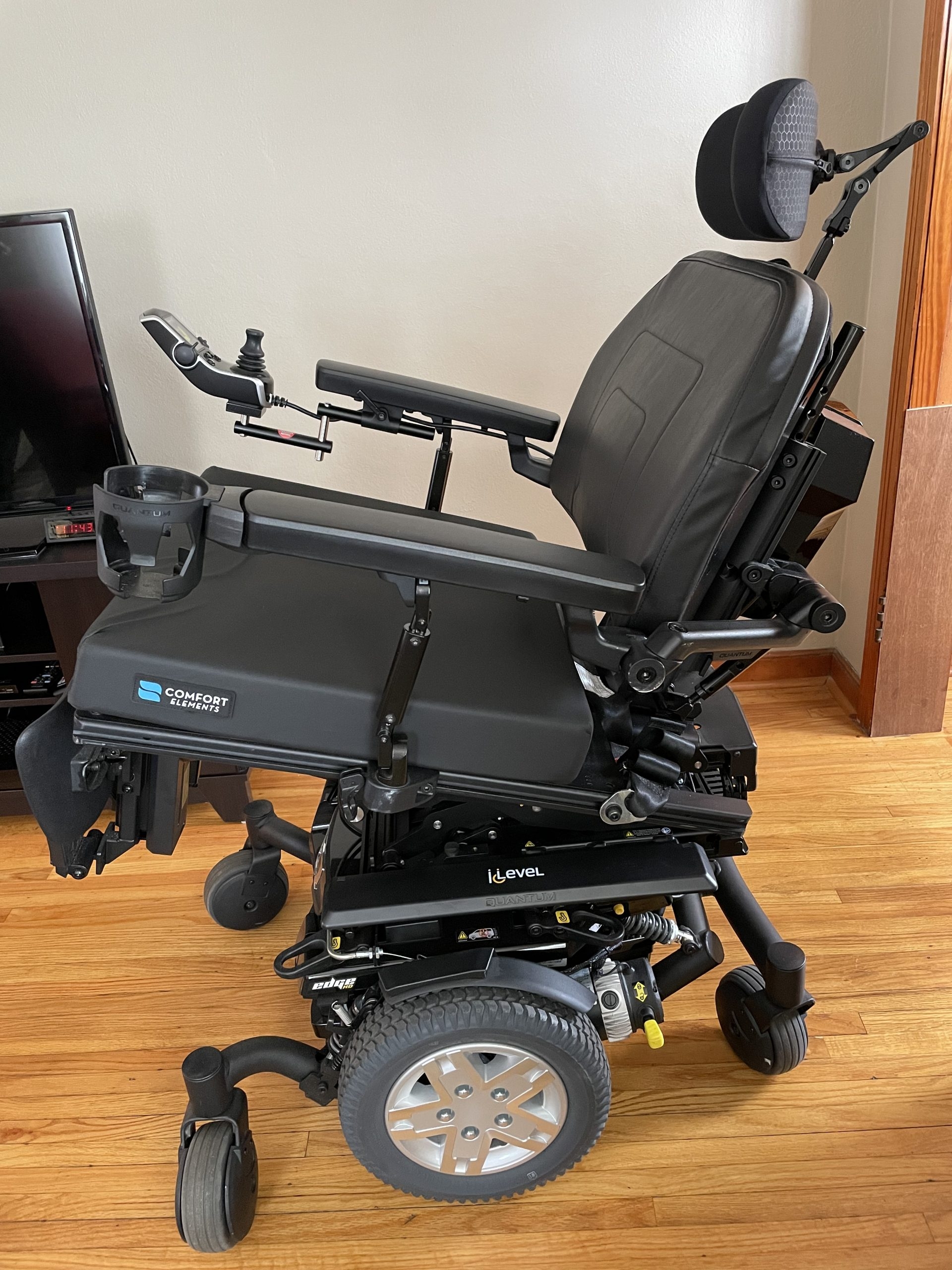 Power wheelchair Quantum Q6 Edge HD Buy & Sell Used Electric