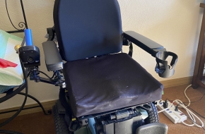 Q6 Edge 3 3SP-SS motorized wheelchair