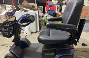Newly Used PRIDE Victory 10 4wheel scooter with cane holder