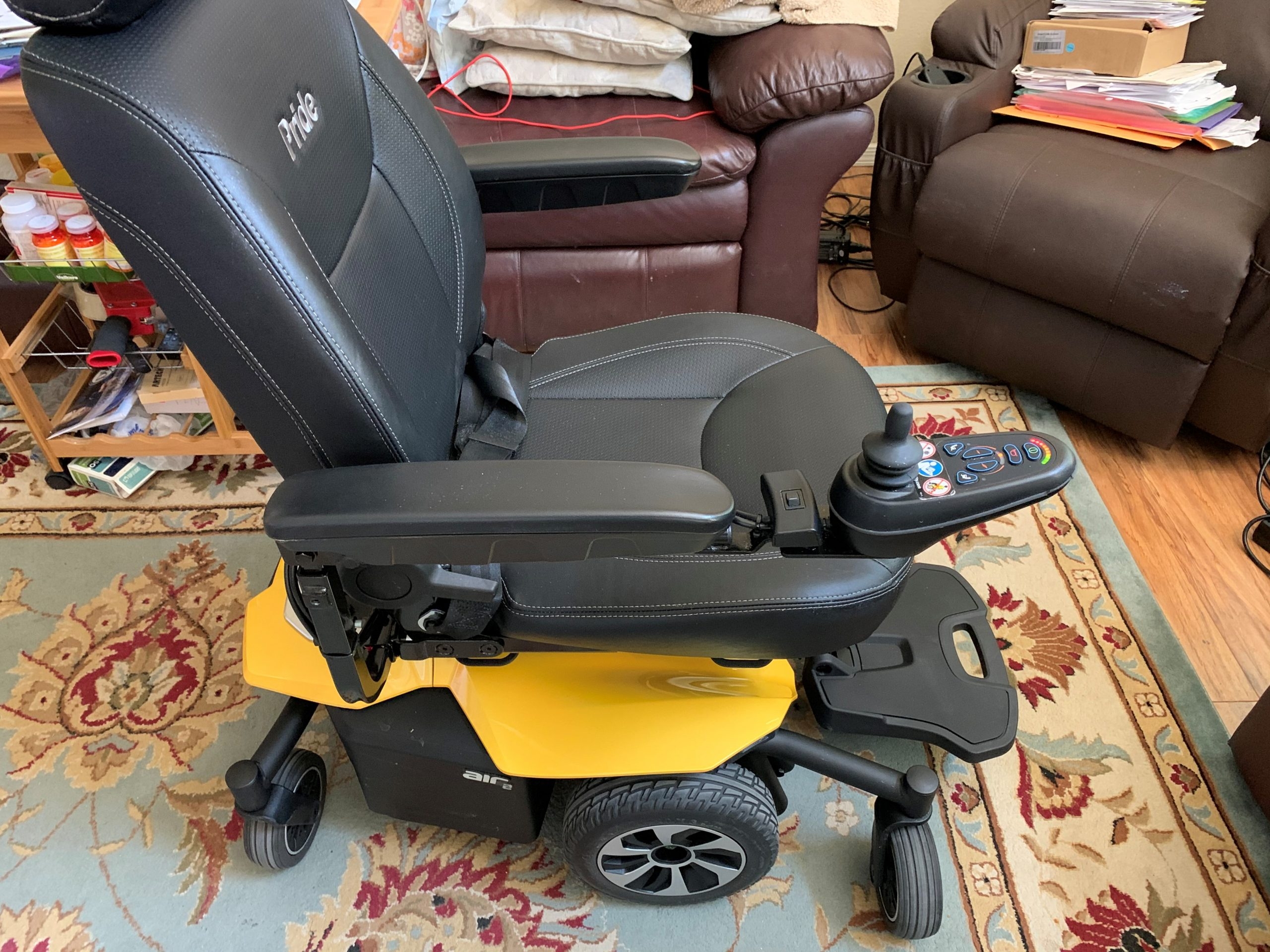 Pride Jazzy Air 2 Elevating Power Chair Six Months Old! Buy & Sell