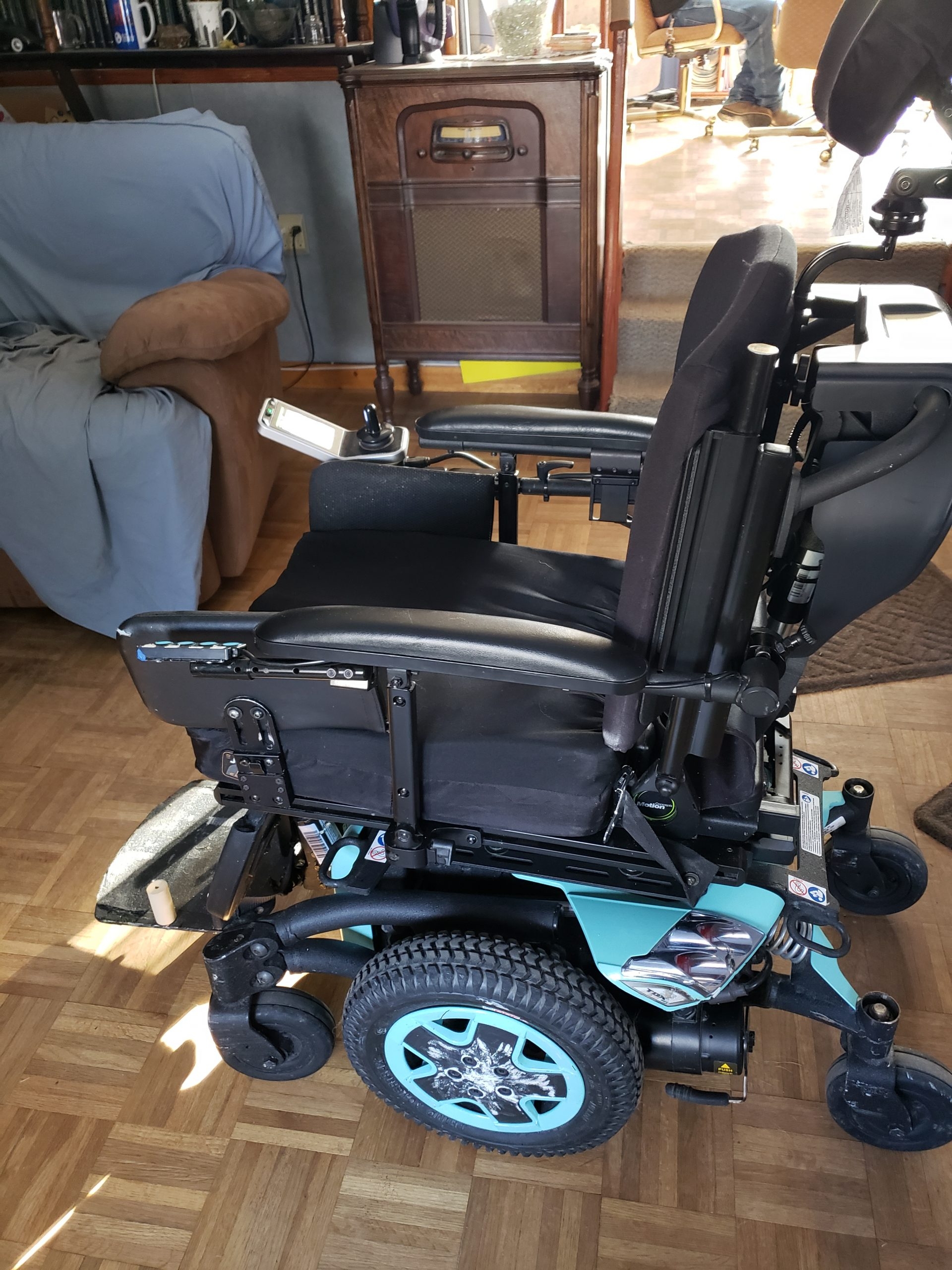 Invacare TDXSP2MCG power tilt & recline wheelchair Buy & Sell Used